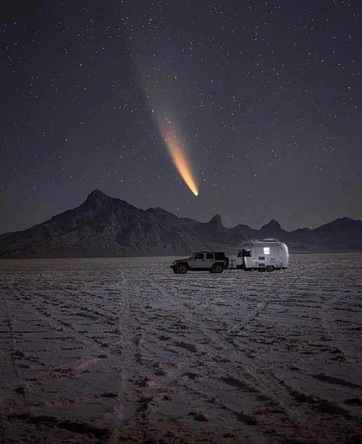 Comet Neowise captured over Salt Lake City, Utah